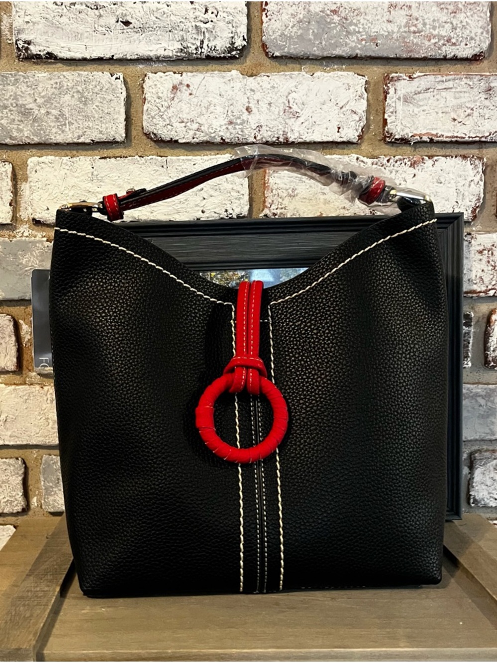 Empire 2-in-1 Black Pebbled Tote Bag Red Trim Ring Detail Removable Pouch Set